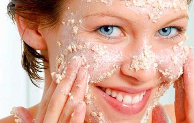Applying an oatmeal mask will leave your skin even and smooth. 